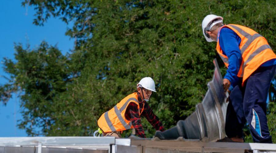 Professional gutter cleaning in Hulett, WY